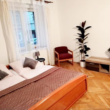 Apartman Isabel 데친 외부 사진