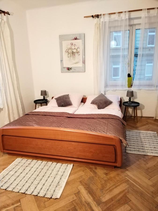 Apartman Isabel 데친 외부 사진