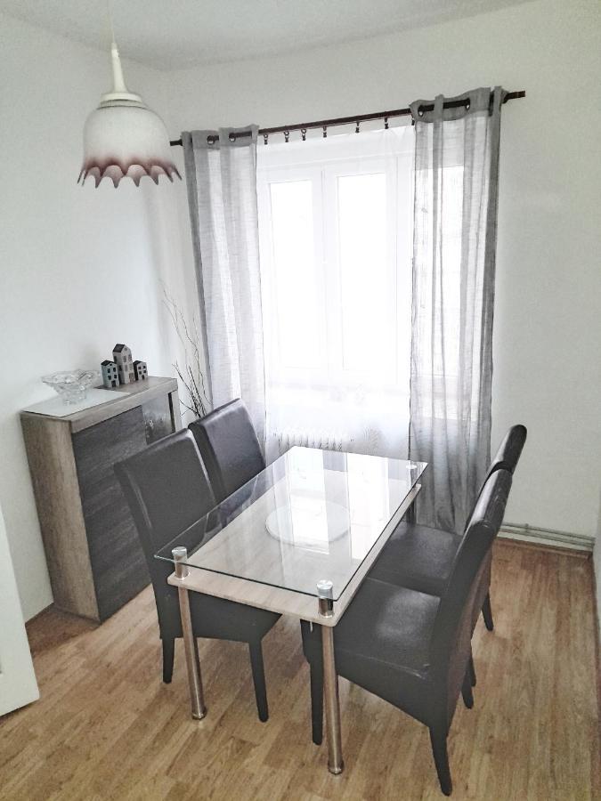 Apartman Isabel 데친 외부 사진